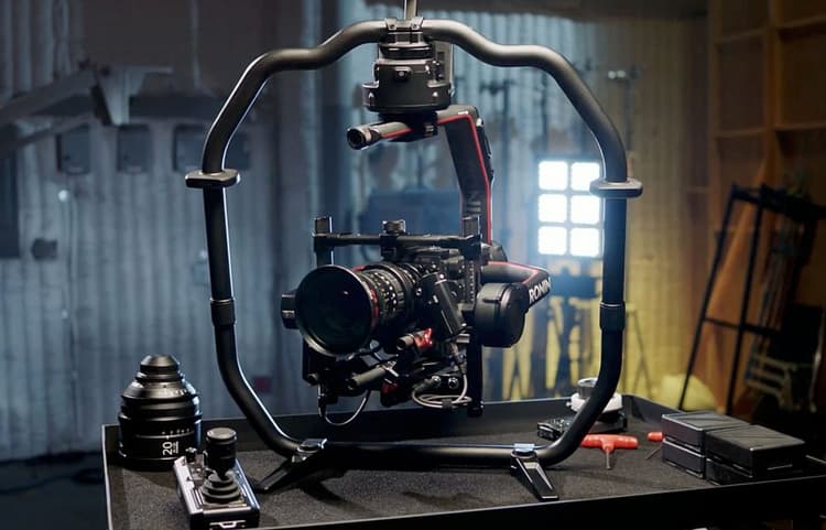 DJI Ronin 2 chân đứng chắc chắn