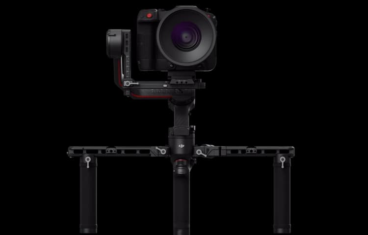 DJI RS 3 Pro có khả năng kết nối đa dạng với nhiều dòng phụ kiện