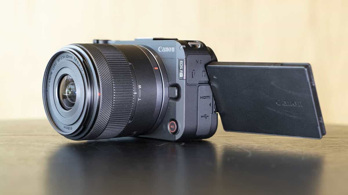 Đánh giá Canon R50 V: Thời gian hoạt động