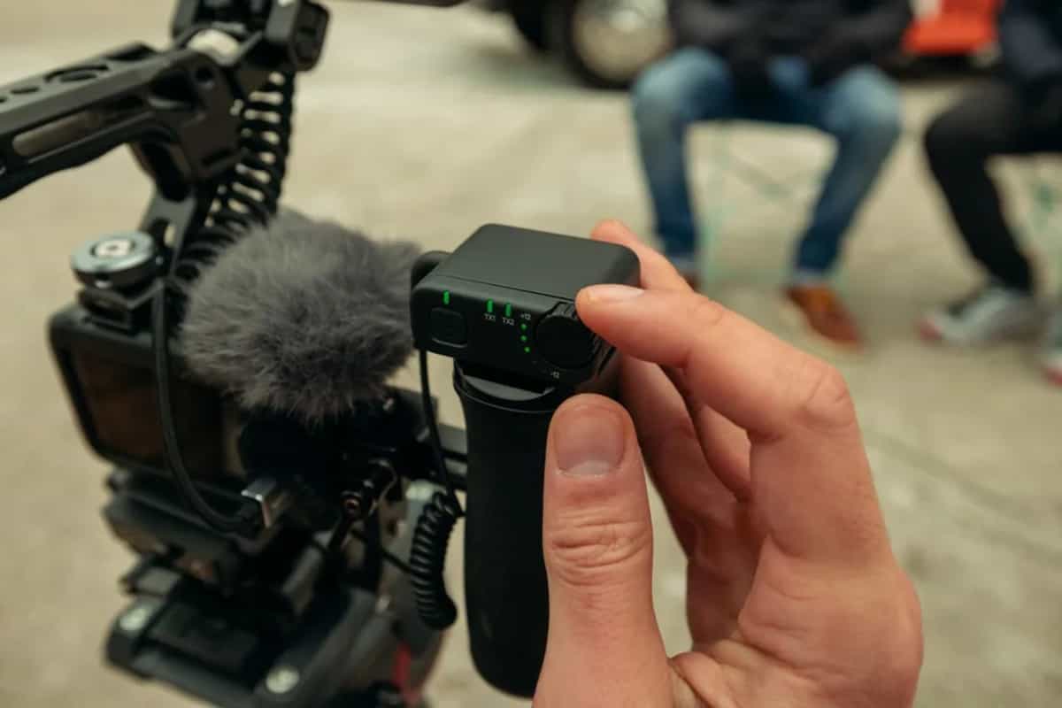 Microphone tương thích với nhiều thiết bị ghi hình