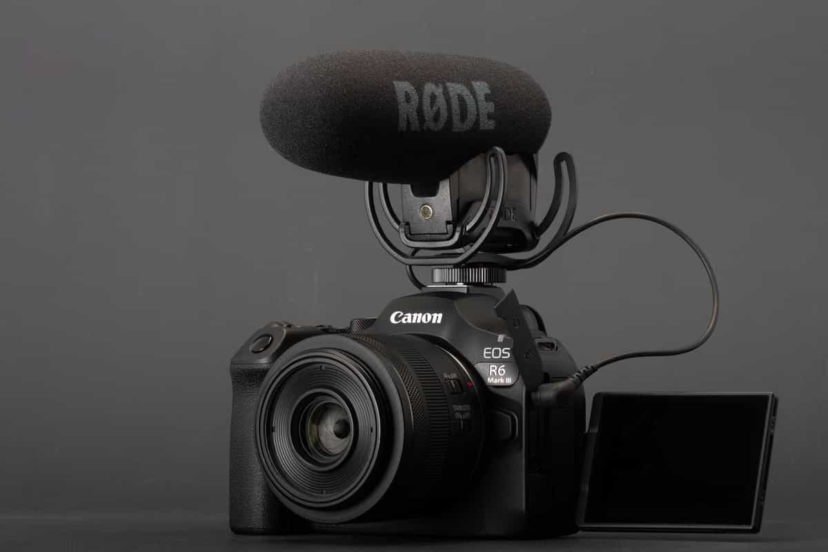EOS R6 III có thể quay 7K 60p trực tiếp