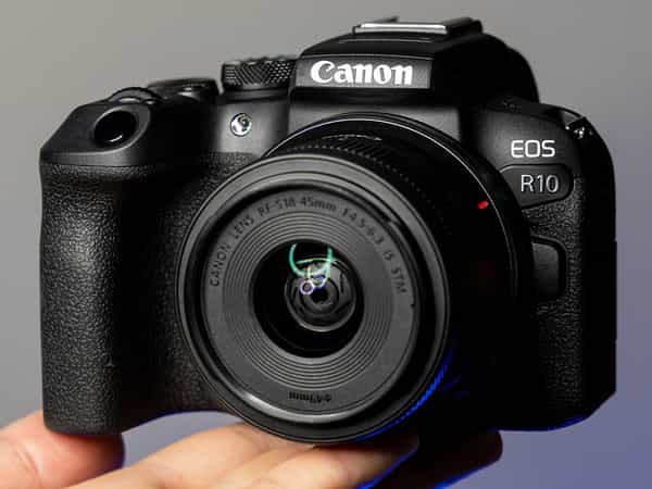 Canon EOS R10 chính hãng